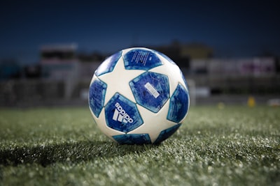 نتائج قرعة ملحق دوري الأبطالمواجهات مثيرة وتحديات كبيرة
